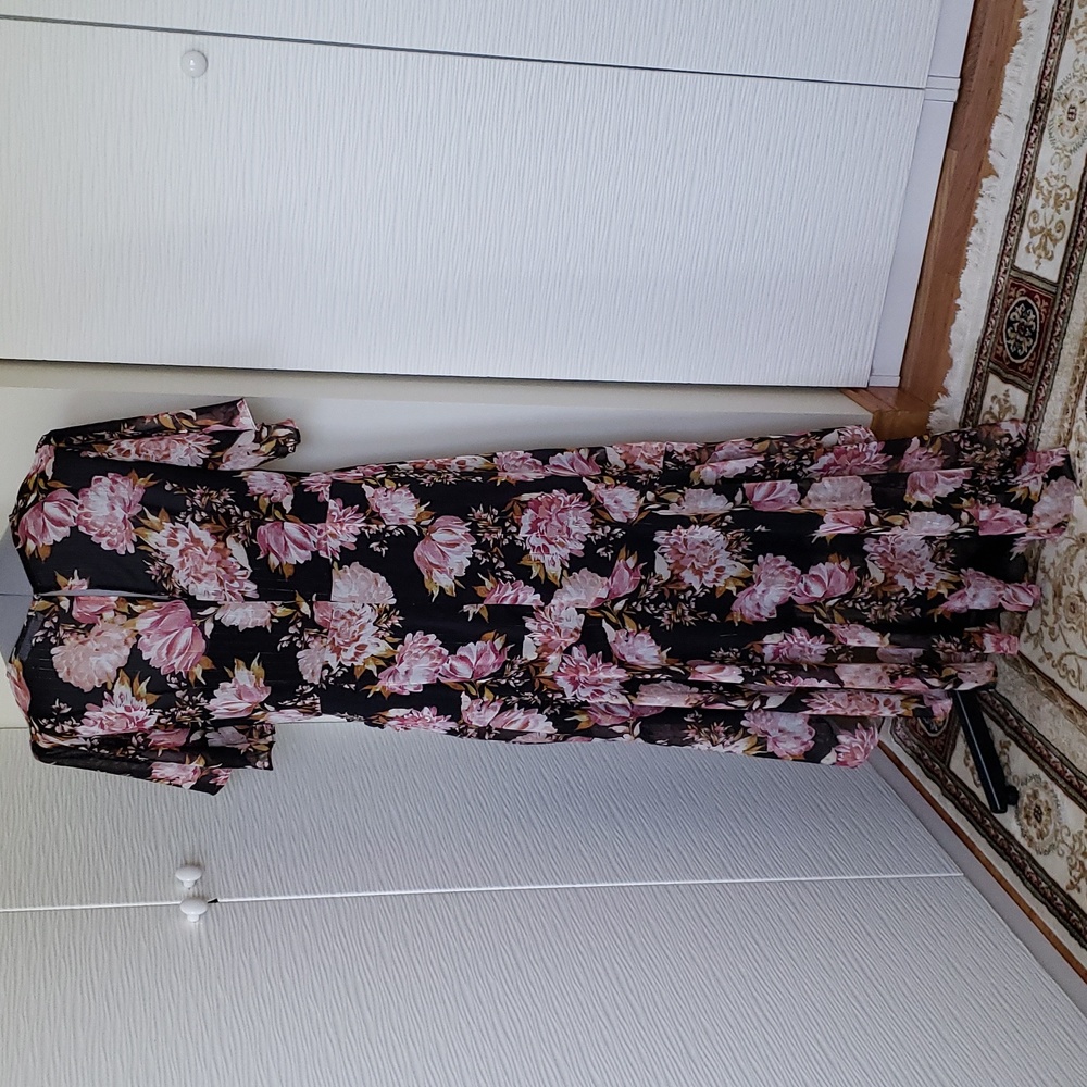 ASTR Floral Print Dress Size 1X - Picture 9 of 10